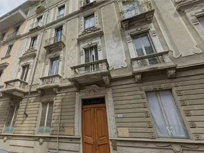 Appartamento trilocale in vendita in Via Giuseppe Giusti, Torino