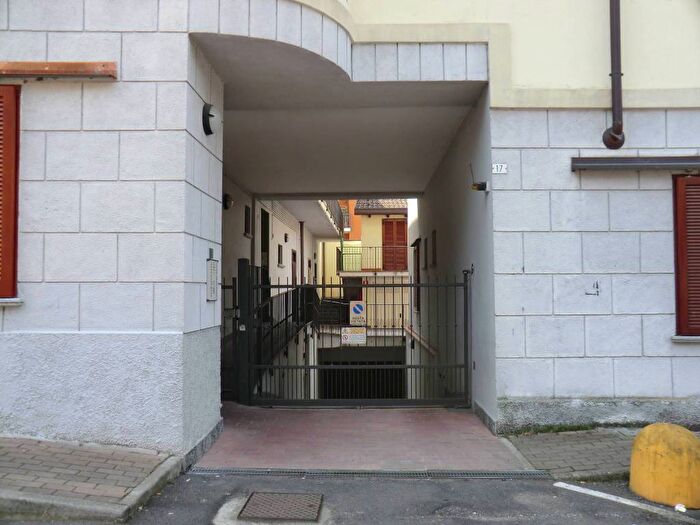 Appartamento bilocale in affitto in Via San Carlo, Centro, Osnago