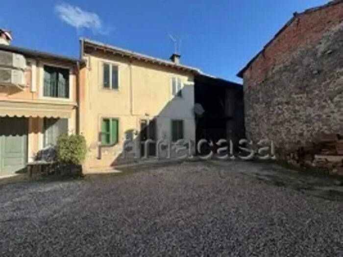 Casa con 5 locali in vendita in Via Roma, Gambellara
