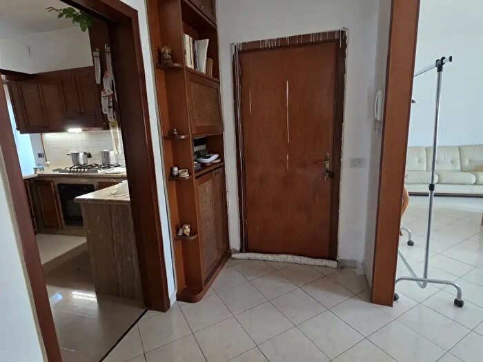 Appartamento trilocale in vendita in Via Bari, Lecce