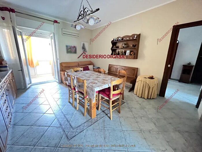 Appartamento con 5 locali in vendita in Palermo