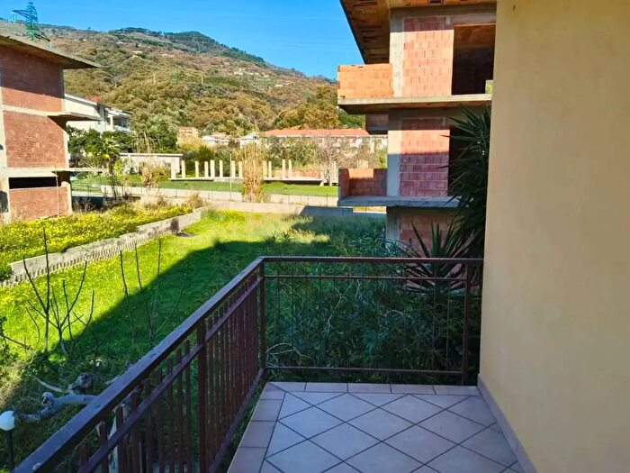 Appartamento quadrilocale in vendita in Via Reggio Calabria, Guardia Piemontese