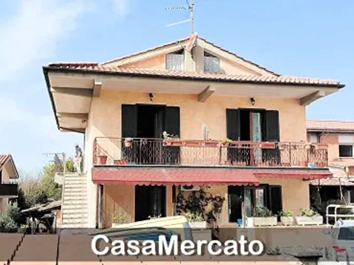 Appartamento con 5 locali in vendita in Via della Pineta, Rocca Priora