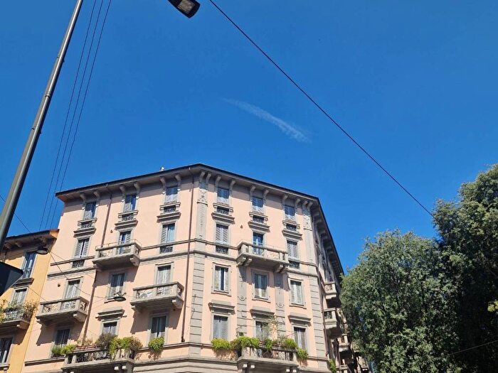 Appartamento bilocale in affitto in Via Vincenzo Monti, Vincenzo Monti, Milano
