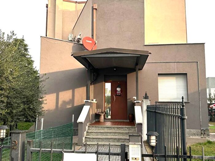 Casa bilocale in affitto in Zona Industriale Casola Canina, Imola