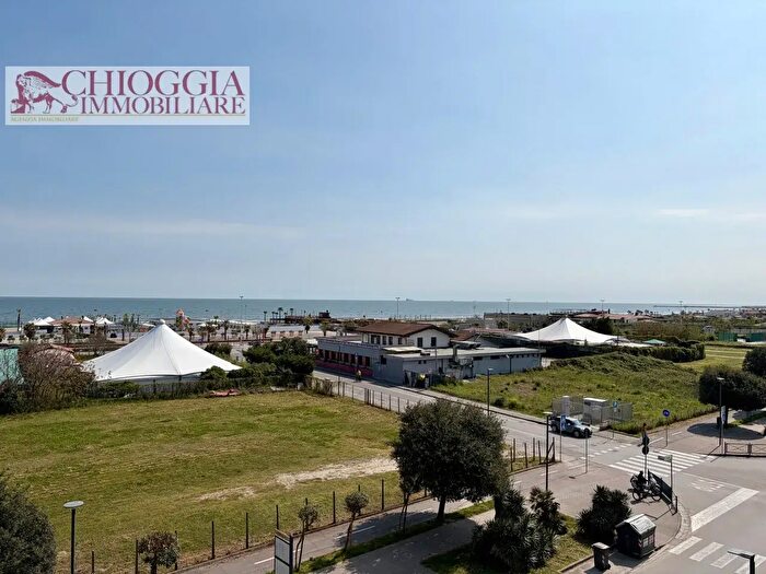 Appartamento quadrilocale in vendita in Via C Colombo, Chioggia