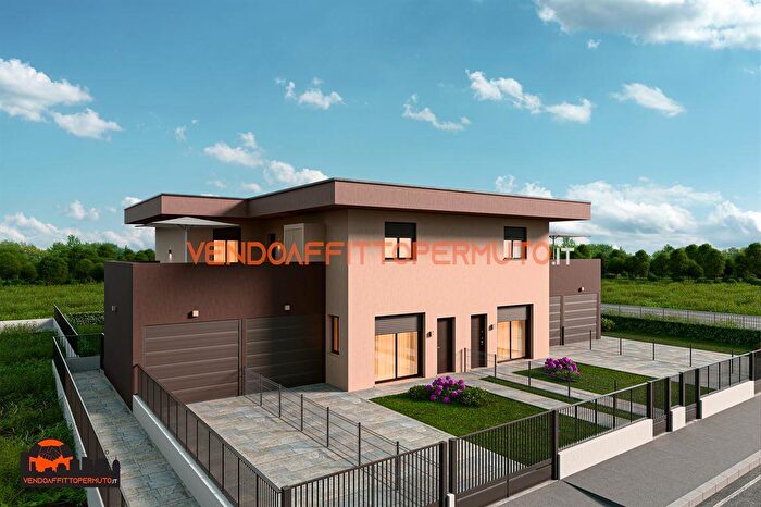 Appartamento trilocale in vendita in Via Papa Giovanni Paolo II, Fara Olivana Con Sola