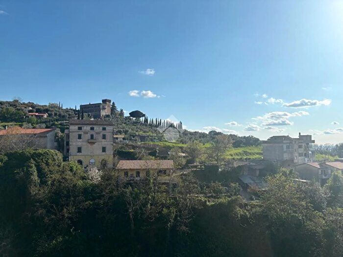 Appartamento bilocale in vendita in Via Ninfina, Cori