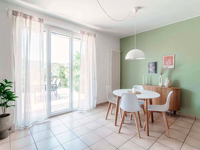 Appartamento trilocale in affitto in Via Vittorio Emanuele II, Cernobbio
