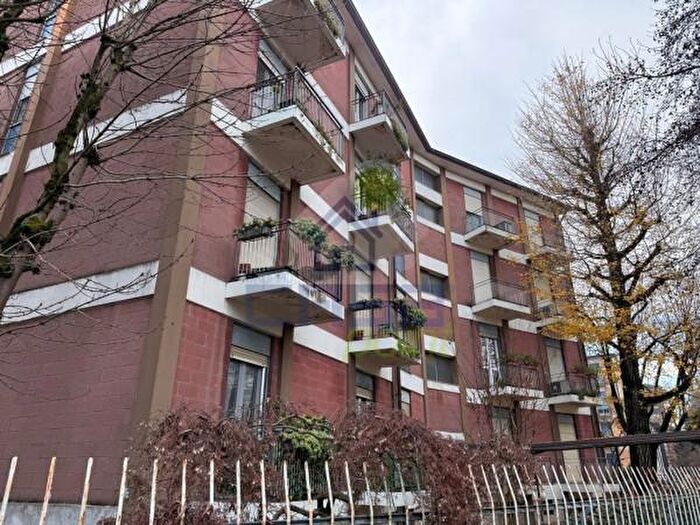 Appartamento trilocale in vendita in Via Trebbia N°, Cremona