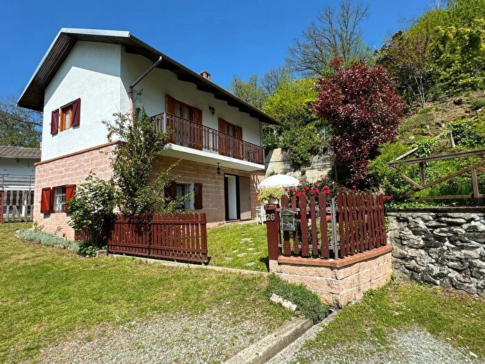 Casa con 5 locali in vendita in Via Castel Grup, Martiniana Po