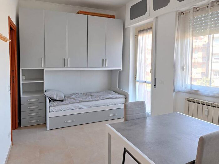 Appartamento monolocale in affitto in Viale della Vittoria, Ostia Levante, Roma