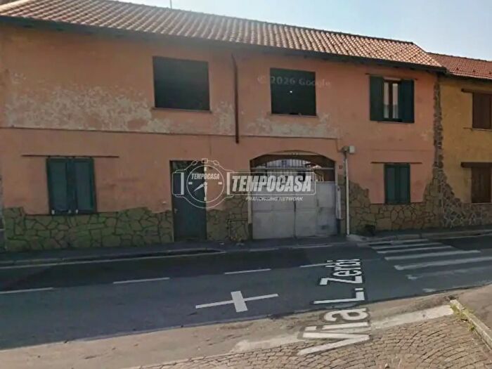 Appartamento quadrilocale in vendita in Via Luigi Zerbi, Cerro Maggiore