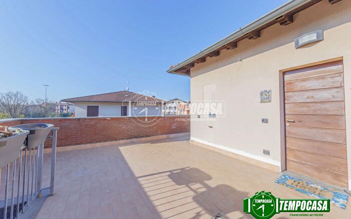 Appartamento bilocale in vendita in Via Papa Giovanni Paolo II, Trivolzio