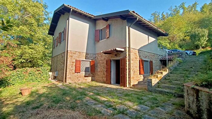 Casa trilocale in vendita in Via Casoni Castiglione dei Pepoli, Castiglione Dei Pepoli