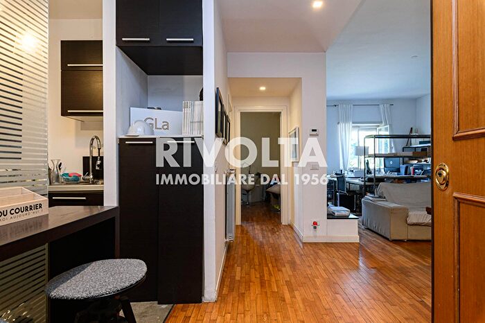 Appartamento bilocale in vendita in Via Riccardo Zandonai, Roma