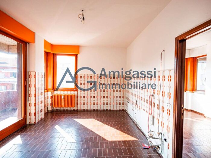 Case in Vendita e in Affitto - 3