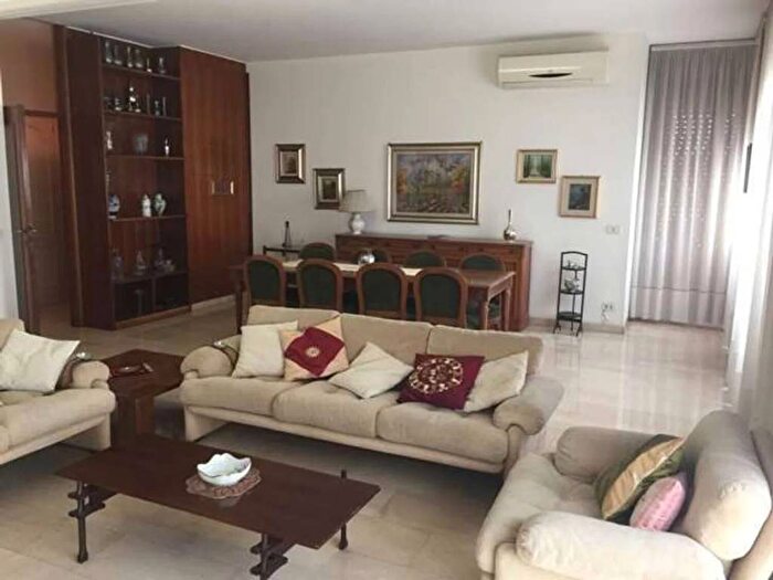 Appartamento quadrilocale in affitto in Piazza Santa Maria SNC, Piazza Santa Maria, Busto Arsizio