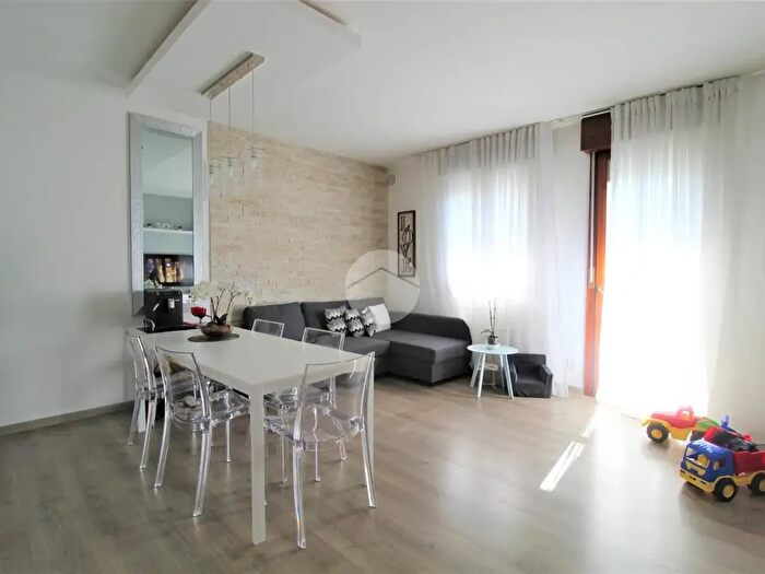 Appartamento trilocale in affitto in Strada Nascimben, Treviso