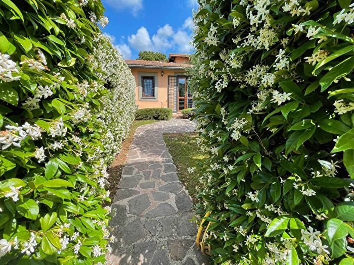 Casa bilocale in affitto in Via della Cecchignola, Cecchignola Giuliano Dalmata, Roma