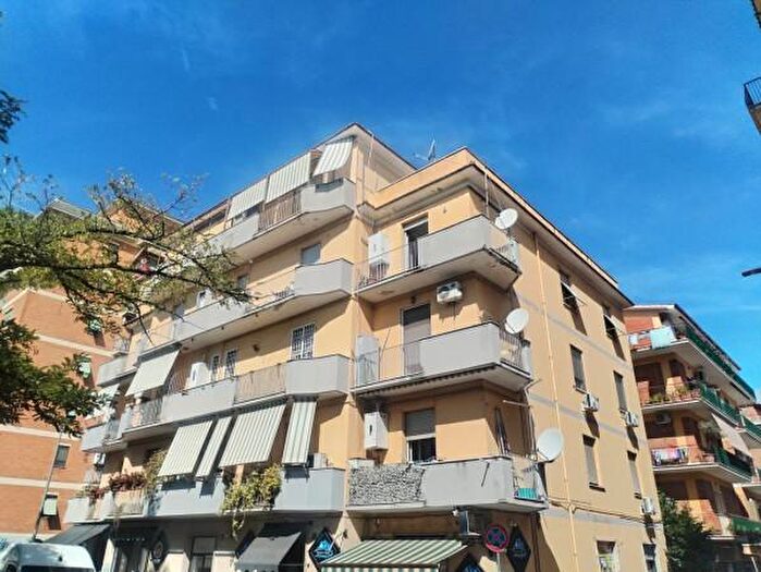 Appartamento trilocale in vendita in Viale Giuseppe Mazzini b, Monterotondo