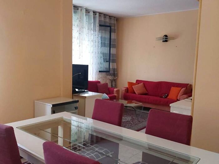 Appartamento trilocale in affitto in Viale della Repubblica, Centro, Paderno Dugnano