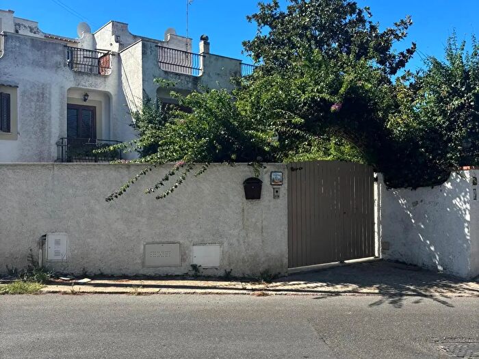 Casa con 5 locali in vendita in Via Etruria, Santa Marinella