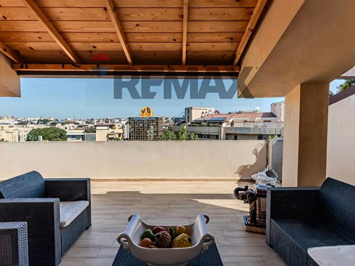 Appartamento trilocale in vendita in Via San Tommaso dAquino, Cagliari