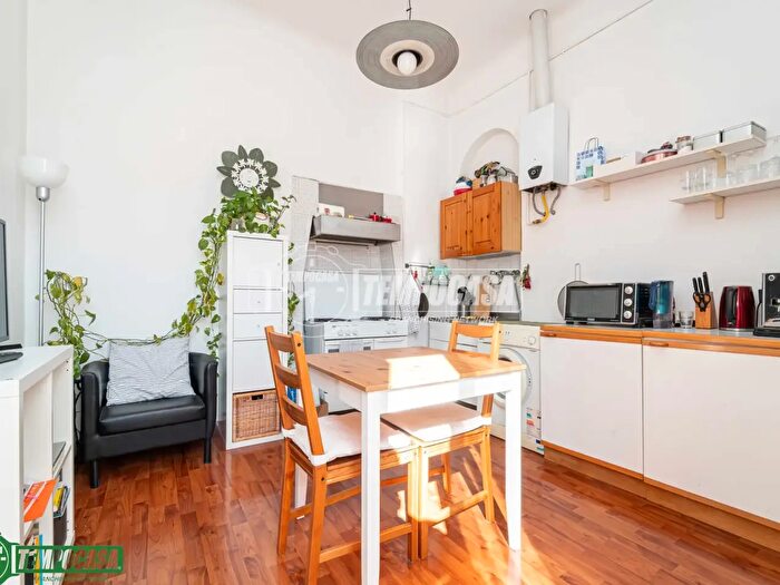 Appartamento bilocale in vendita in Via Plinio, Milano