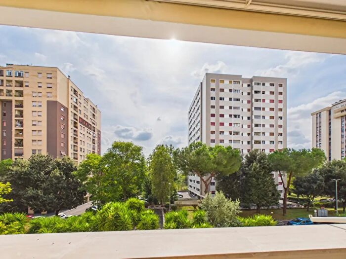 Appartamento trilocale in vendita in Via Ferdinando Maria Poggioli, Roma