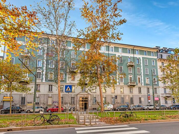 Appartamento bilocale in vendita in Via Cenisio, Milano