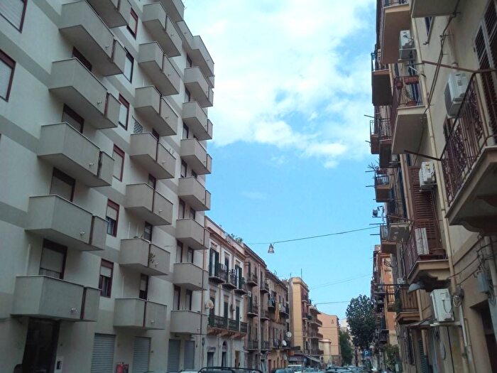 Appartamento monolocale in affitto in Via Pietro dAragona, Oreto Perez, Palermo