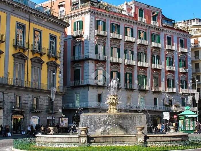 Appartamento bilocale in vendita in Via Nardones, Napoli