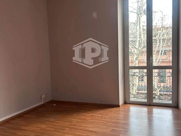 Appartamento con 5 locali in affitto in Via Sestri, Genova