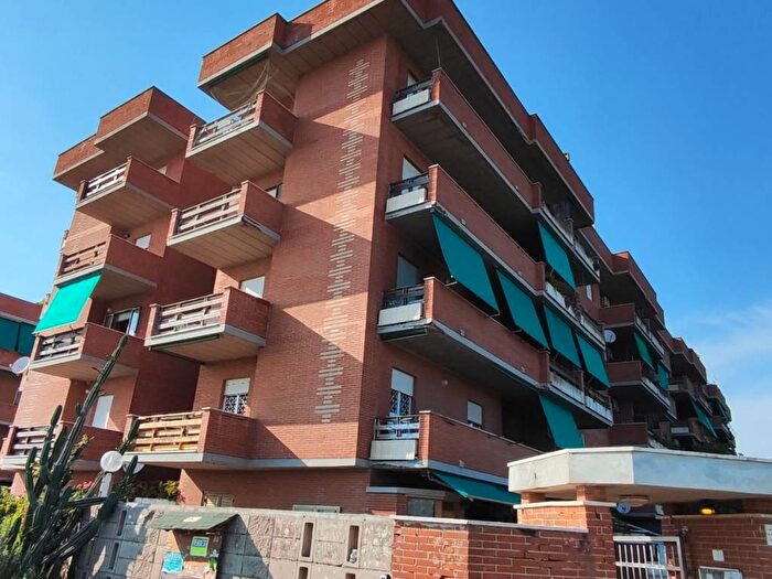 Appartamento bilocale in affitto in Via Ugolino Vivaldi, Castel Fusano, Roma