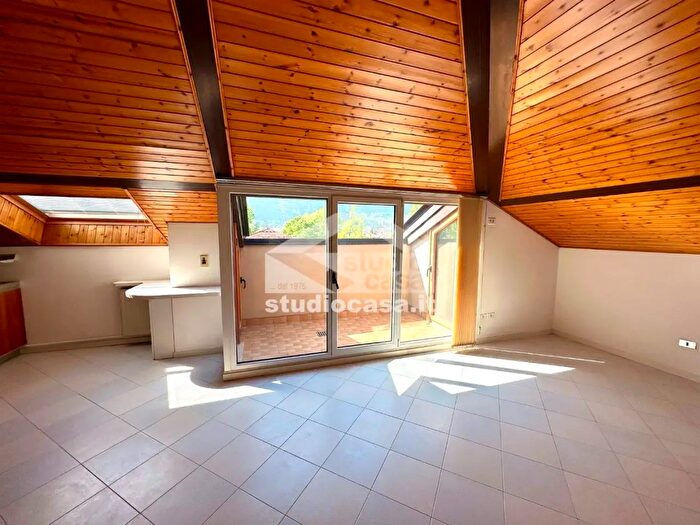 Casa trilocale in vendita in Via Damiano Chiesa, Riva Del Garda