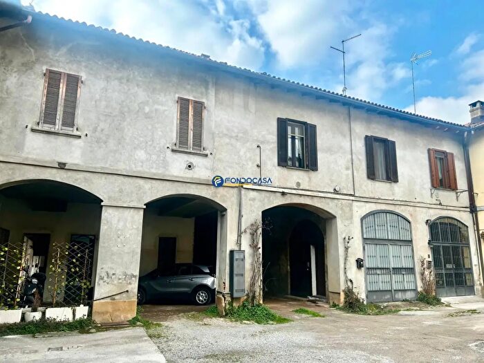 Appartamento con 5 locali in vendita in Via Cascina Boffolara, Triuggio