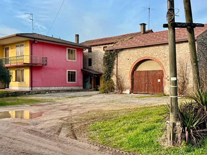 Casa con 5 locali in vendita in Via S Francesco, Rovolon