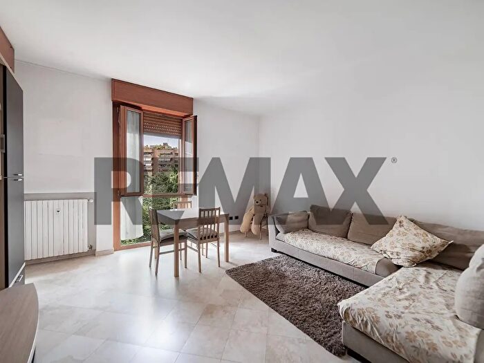 Appartamento trilocale in vendita in Cologno Monzese