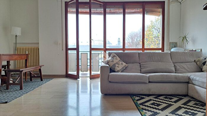 Appartamento trilocale in vendita in Viale Postumo, Pesaro