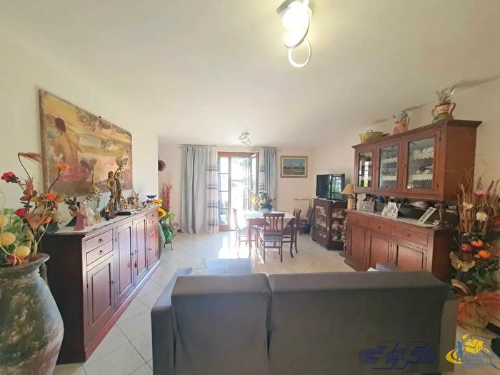 Appartamento quadrilocale in vendita in Via Ragnara, Arcola