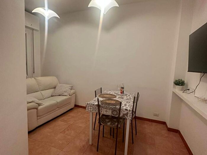 Appartamento bilocale in affitto in Via Monte Velino, Molise Cuoco, Milano