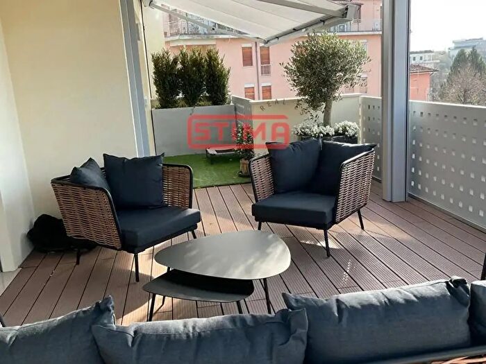 Appartamento con 7 locali in vendita in Treviso