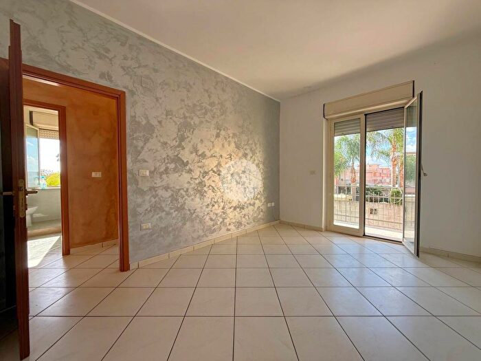 Appartamento trilocale in vendita in Via Galatina, Caserta