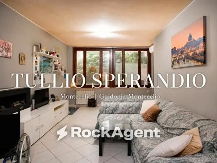Appartamento trilocale in vendita in Via Sperandio Tullio, Guidonia Montecelio