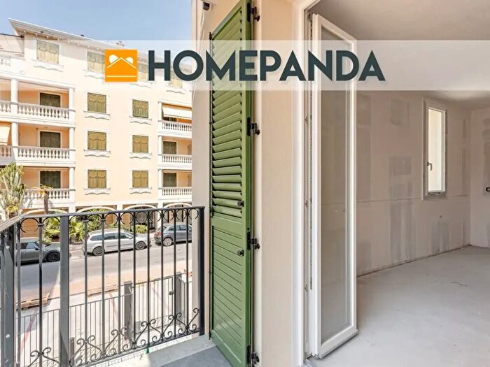 Appartamento bilocale in vendita in Via Roberto, Bordighera