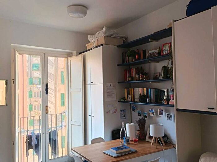 Appartamento monolocale in affitto in Vico Boccadoro, Molo, Genova