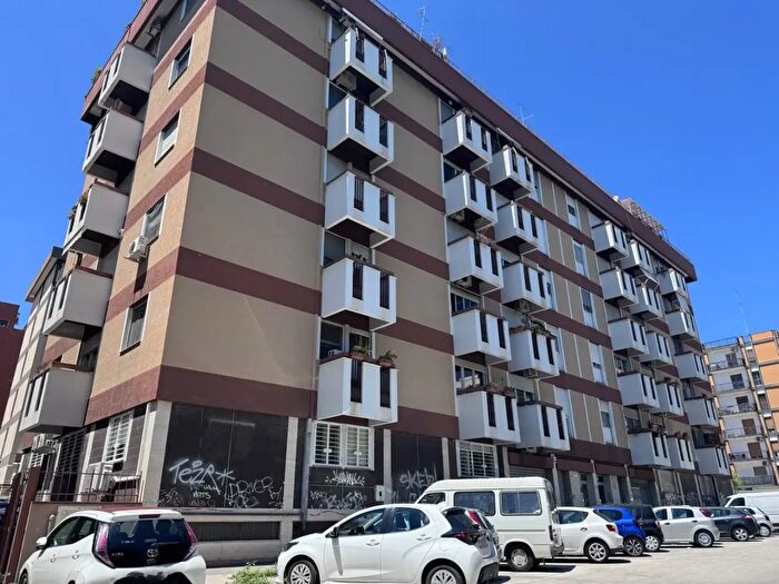 Appartamento trilocale in vendita in Via Zanardelli, Bari