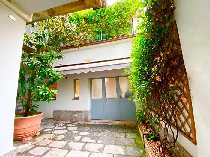 Appartamento bilocale in affitto in Via San Rocco, Porta Romana Medaglie dOro, Milano