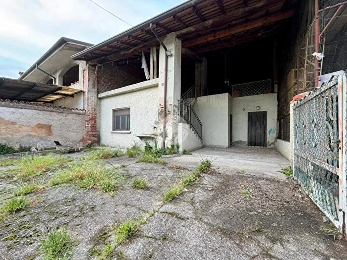 Casa trilocale in vendita in Via Solferino, Borgo San Giacomo